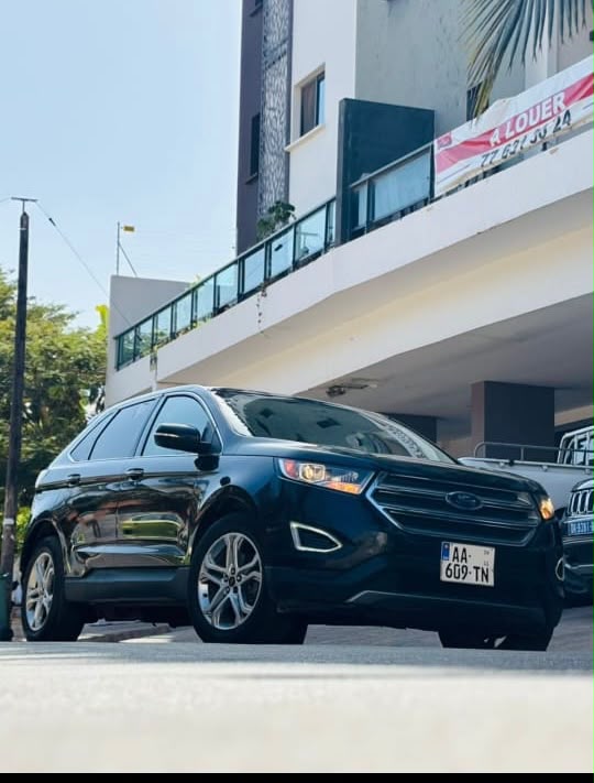 Location FORD EDGE à Dakar