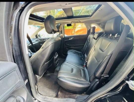 Location FORD EDGE à Dakar – photo 7